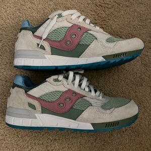 Saucony Shadow 5000 Galapagos edition